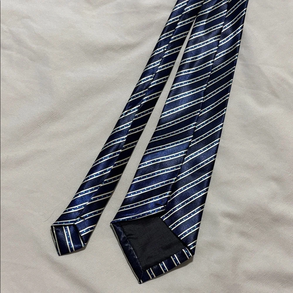 Elegant Striped Navy Tie